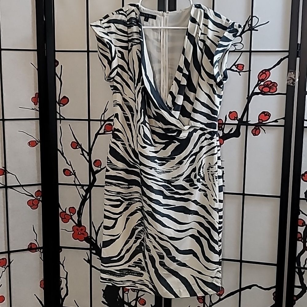 Lafayette 148 100% silk Zebra Printed Cassandra midi dress